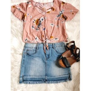 Mudd floral crop top